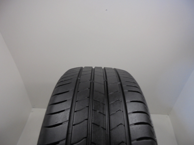 Kumho HS51 reifen