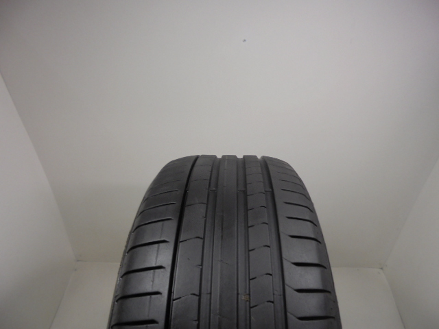 Pirelli Pzero PZ4 reifen