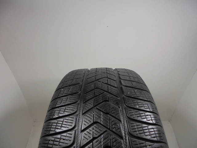 Pirelli Scorpion Winter reifen