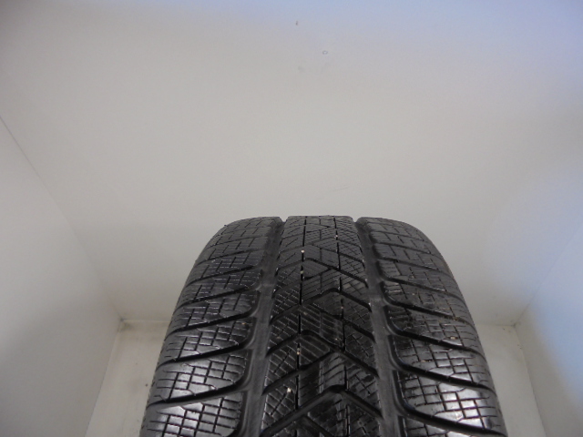 Pirelli Scorpion Winter reifen