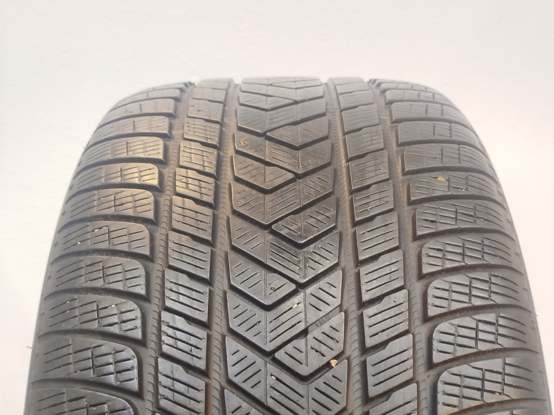 Pirelli Scorpion Winter reifen
